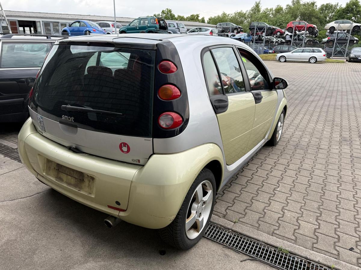 Smart Forfour 454 original Kotflügel vorn rechts EAR Melon Green BJ05